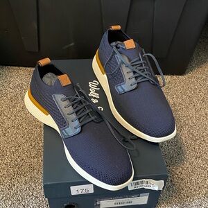 Wolf & Shepherd Navy Men's Sneakers